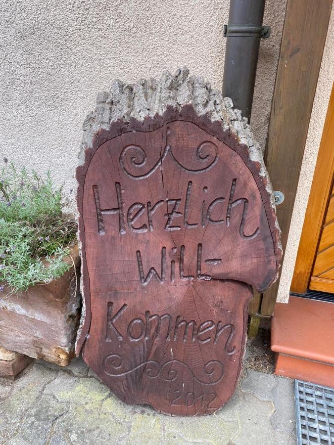 Pension - Gaestehaus Zum Pfaelzerwald Hinterweidenthal Exterior photo