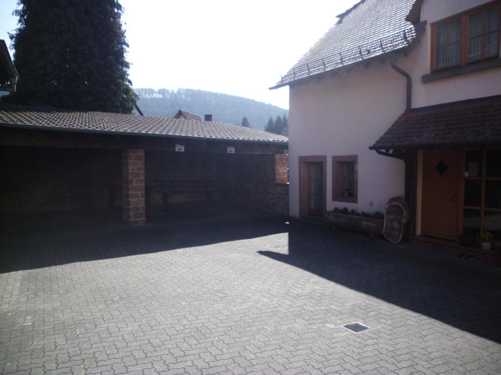 Pension - Gaestehaus Zum Pfaelzerwald Hinterweidenthal Exterior photo